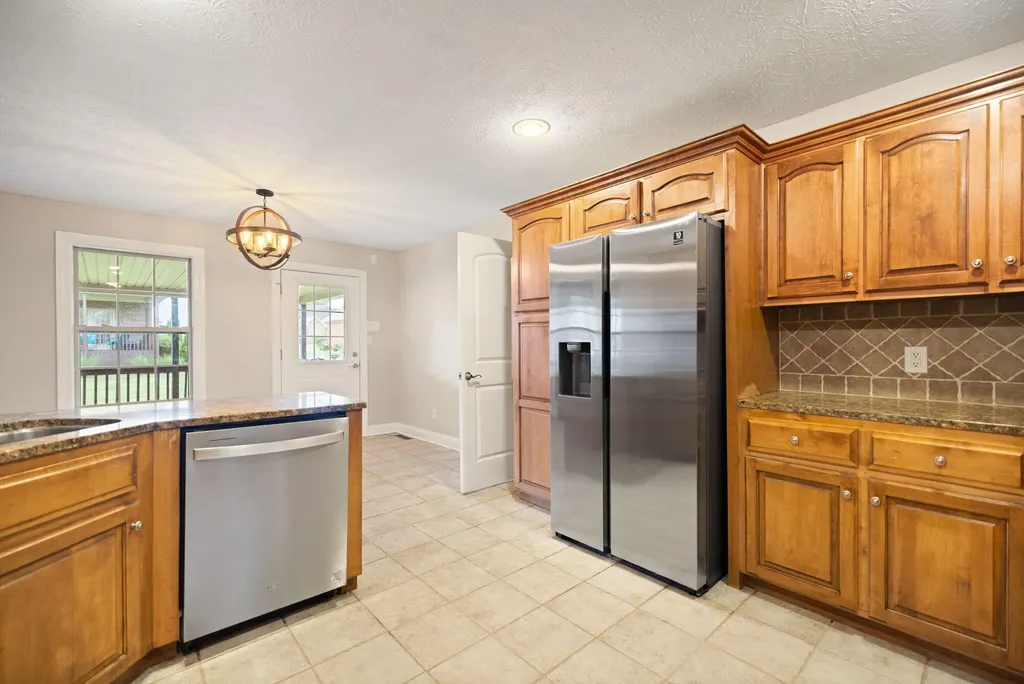 810 Pau Ferro Court Berea KY 40403