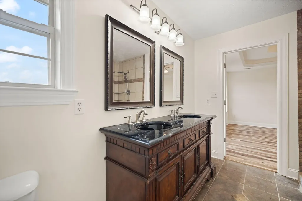 810 Pau Ferro Court Berea KY 40403