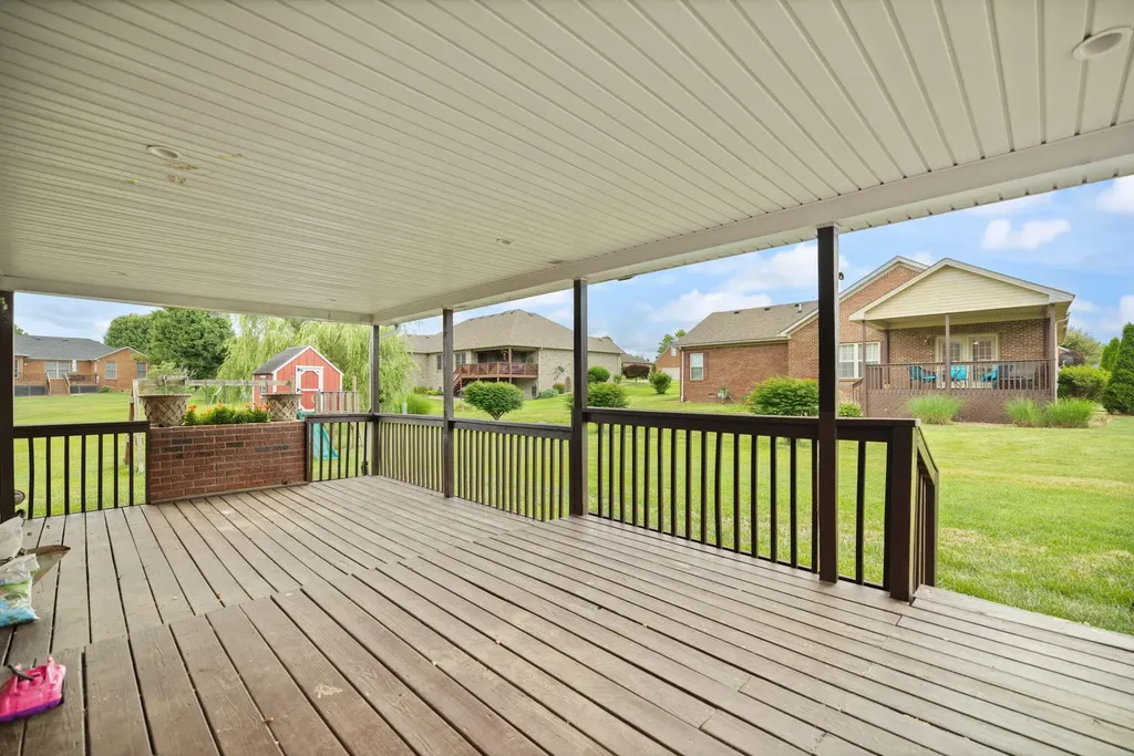 810 Pau Ferro Court Berea KY 40403
