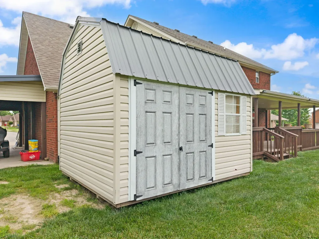 810 Pau Ferro Court Berea KY 40403