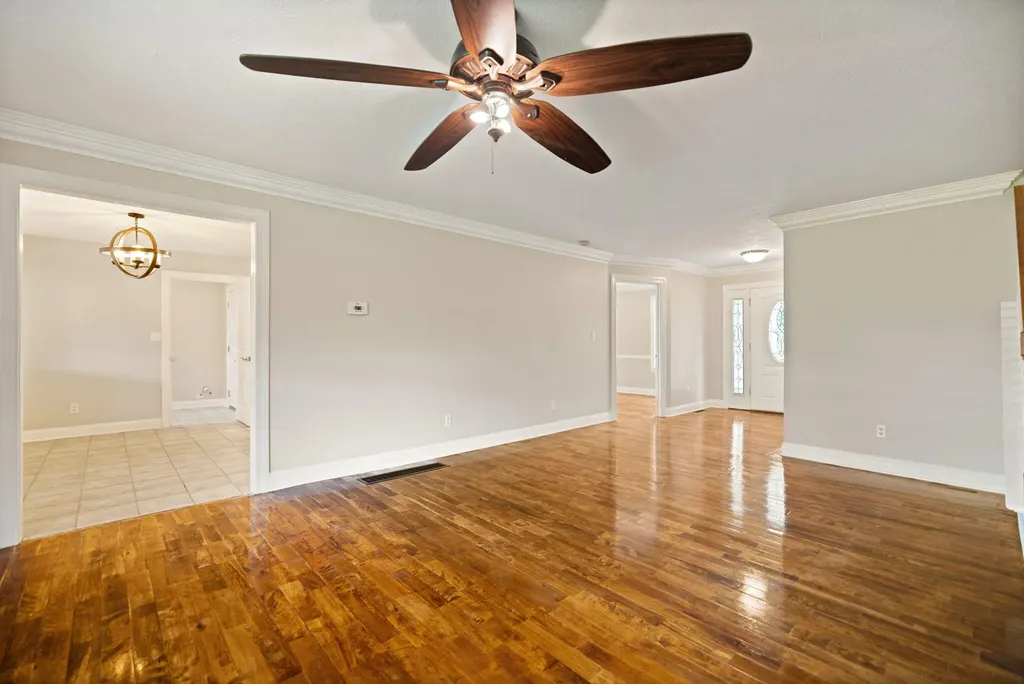 810 Pau Ferro Court Berea KY 40403