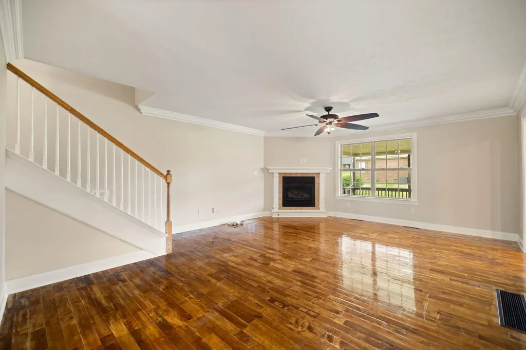 810 Pau Ferro Court Berea KY 40403