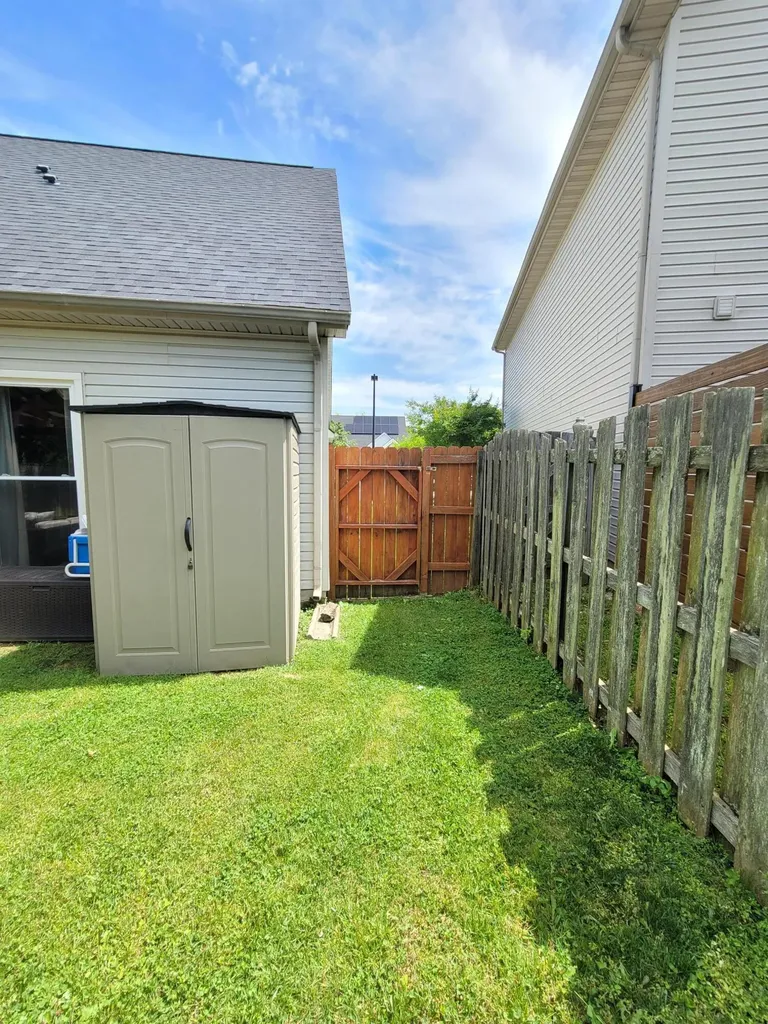 1165 Red Stone Drive Lexington KY 40509