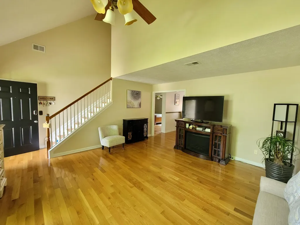 1165 Red Stone Drive Lexington KY 40509