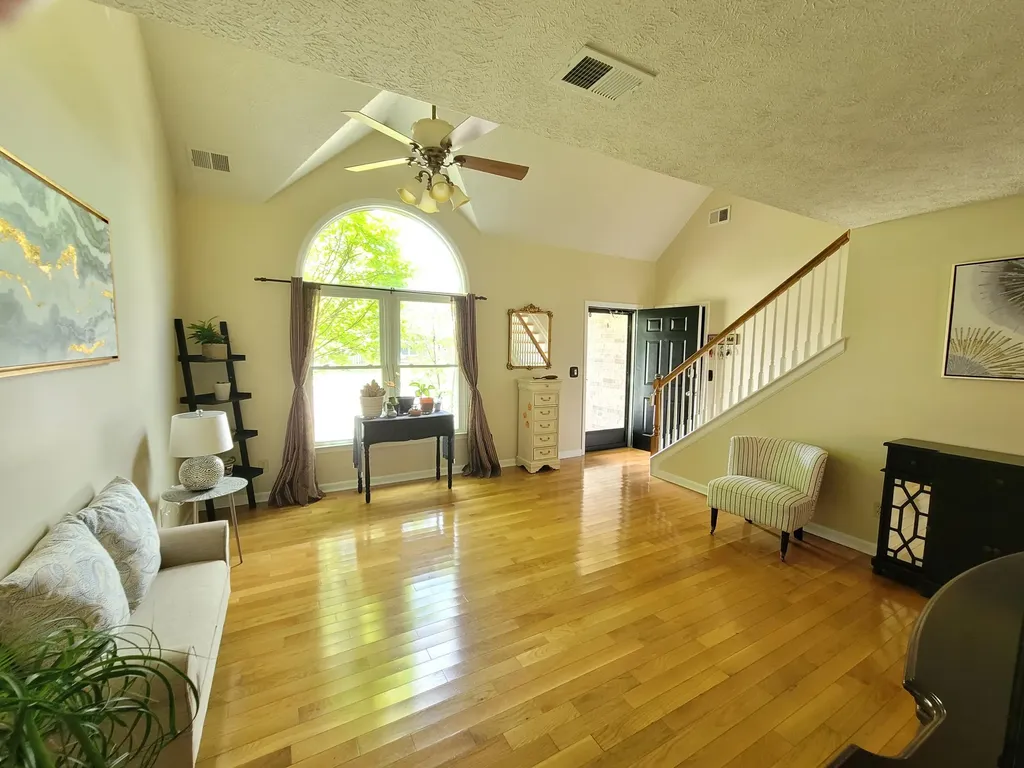 1165 Red Stone Drive Lexington KY 40509