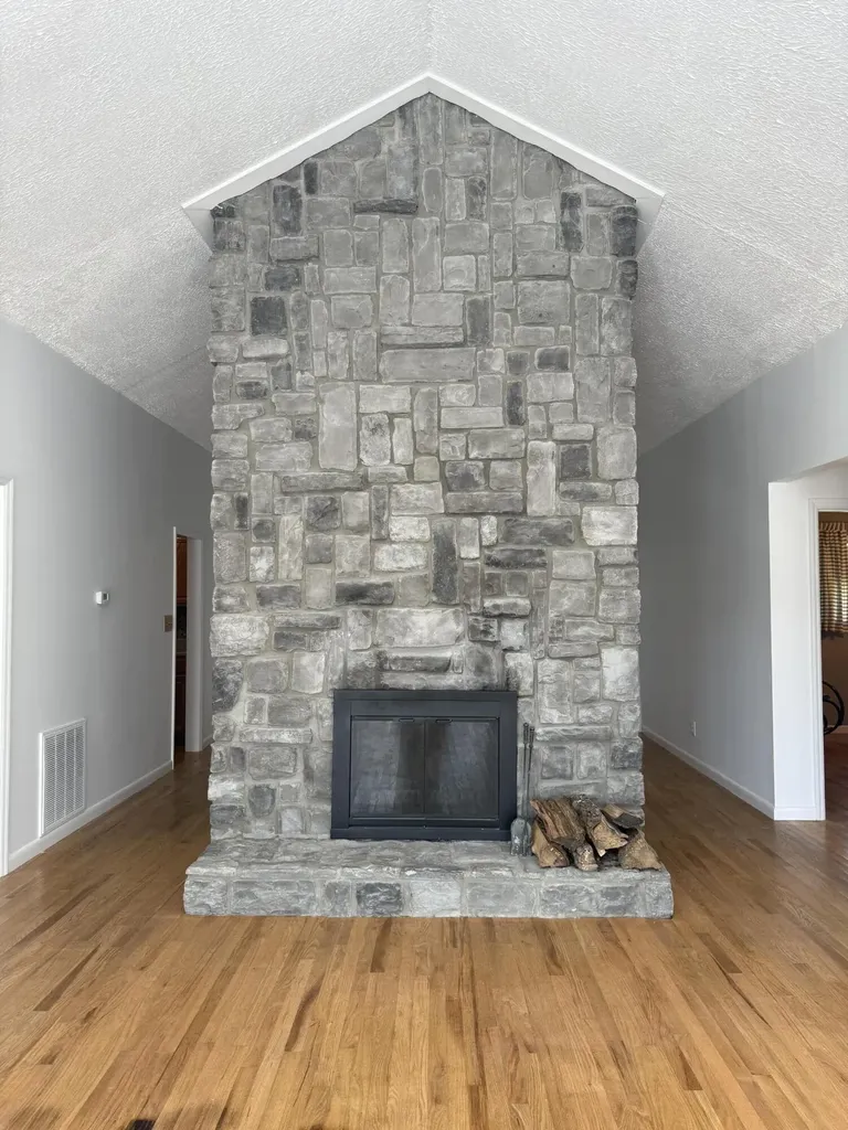 262 Mt. Pleasant Road Louisa KY 41230