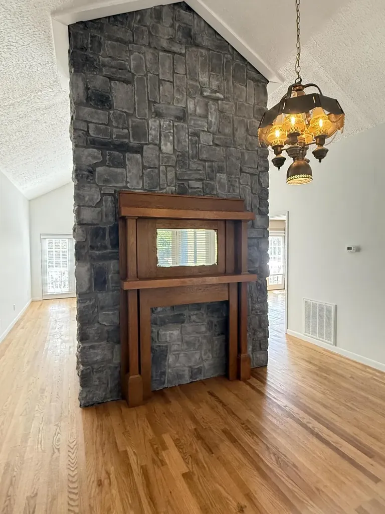 262 Mt. Pleasant Road Louisa KY 41230