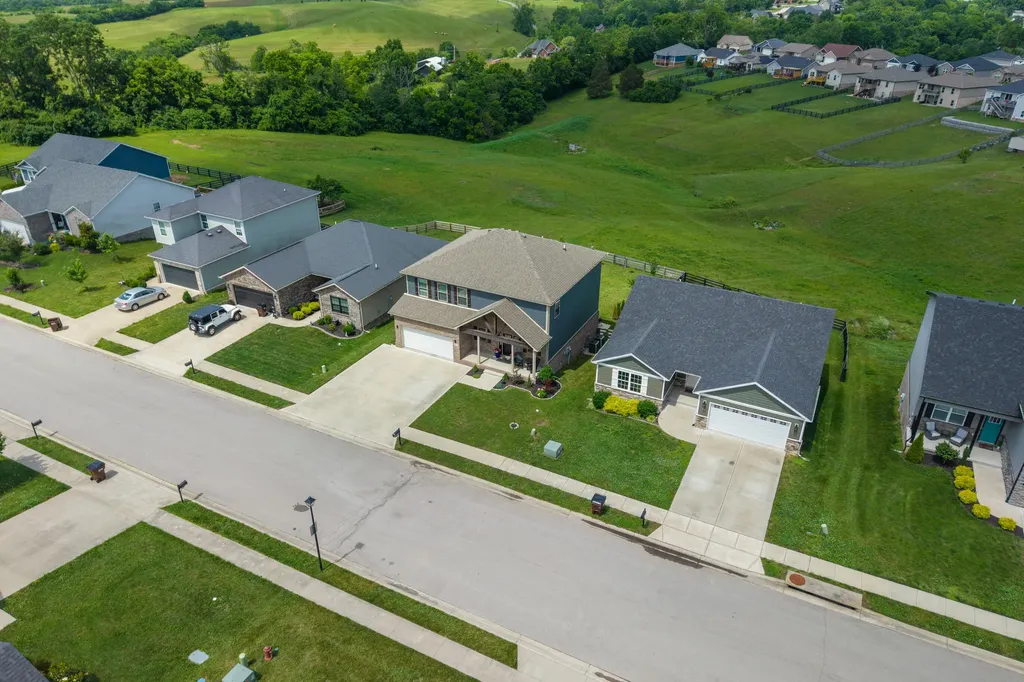957 Auckland Avenue Richmond KY 40475