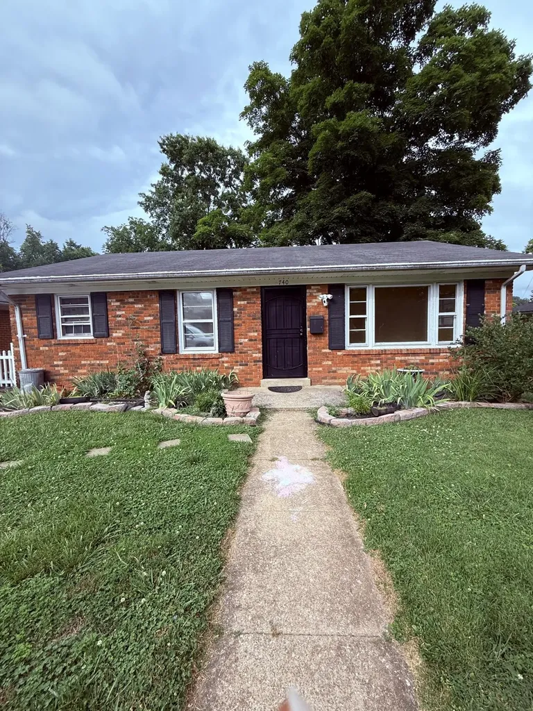 740 Blackburn Avenue Frankfort KY 40601