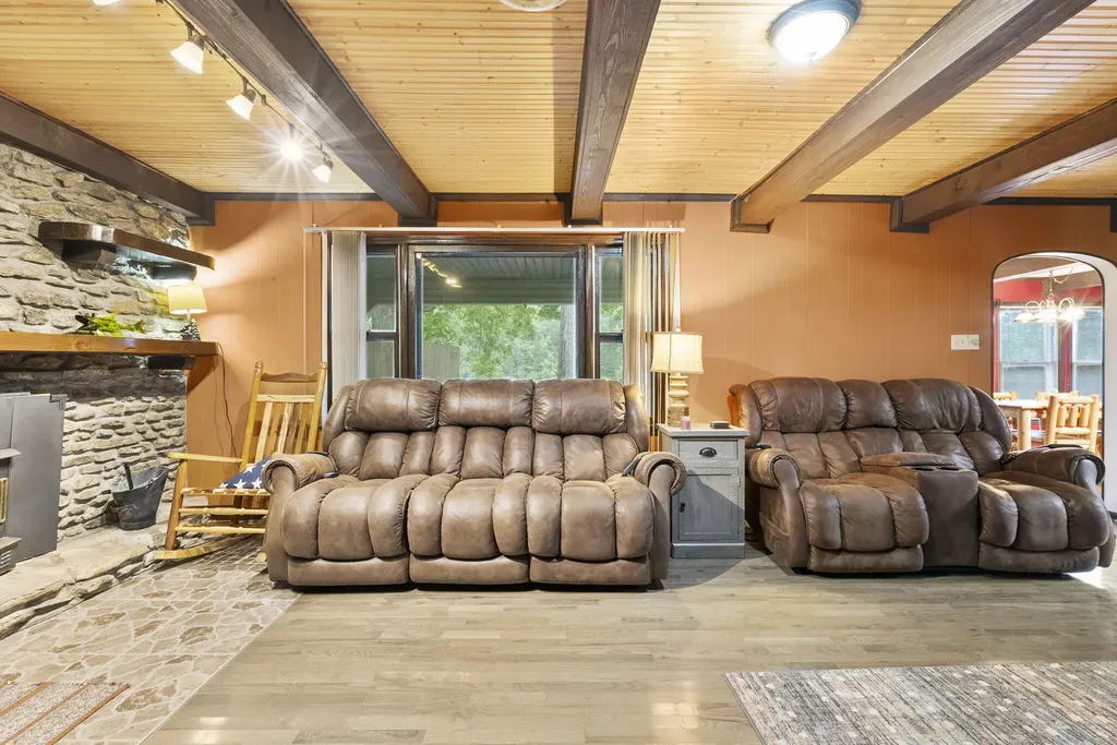 708 Bryants Camp Road Lancaster KY 40444