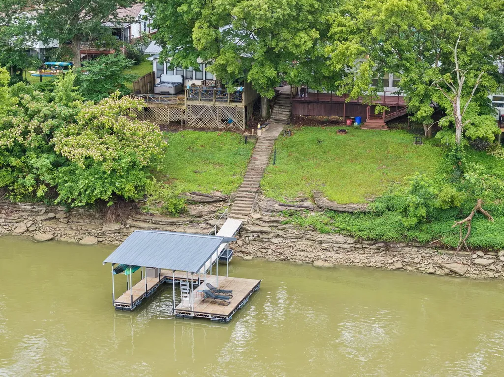 708 Bryants Camp Road Lancaster KY 40444