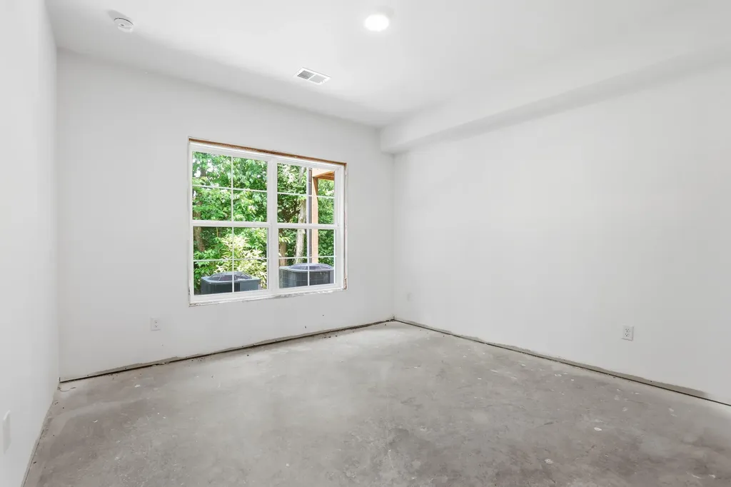 240 Sugartree Lane Versailles KY 40383