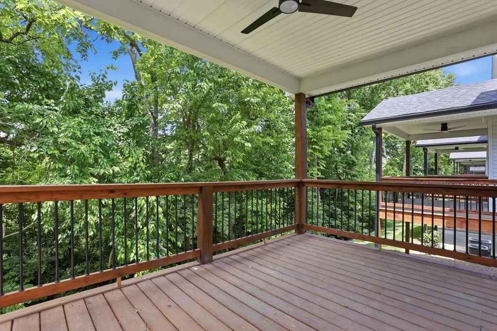 240 Sugartree Lane Versailles KY 40383