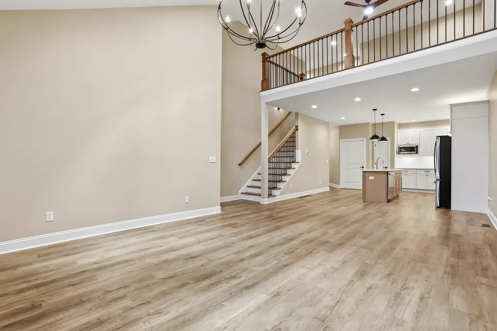 240 Sugartree Lane Versailles KY 40383