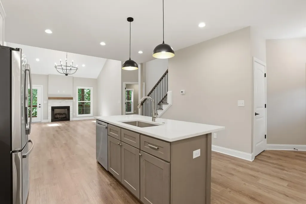 240 Sugartree Lane Versailles KY 40383