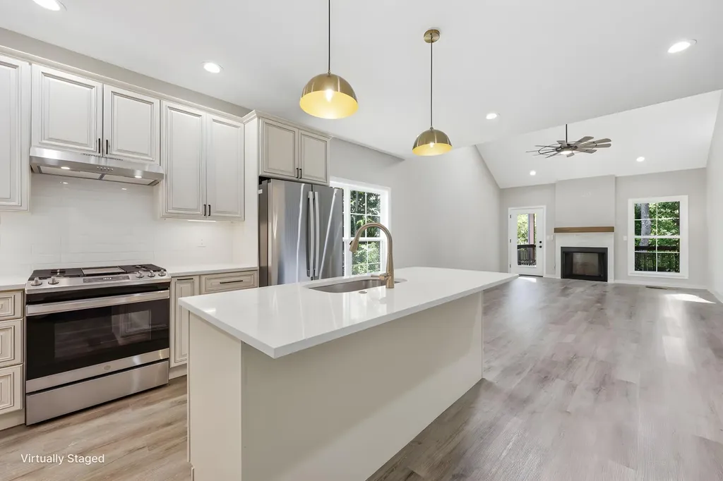 232 Sugartree Lane Versailles KY 40383