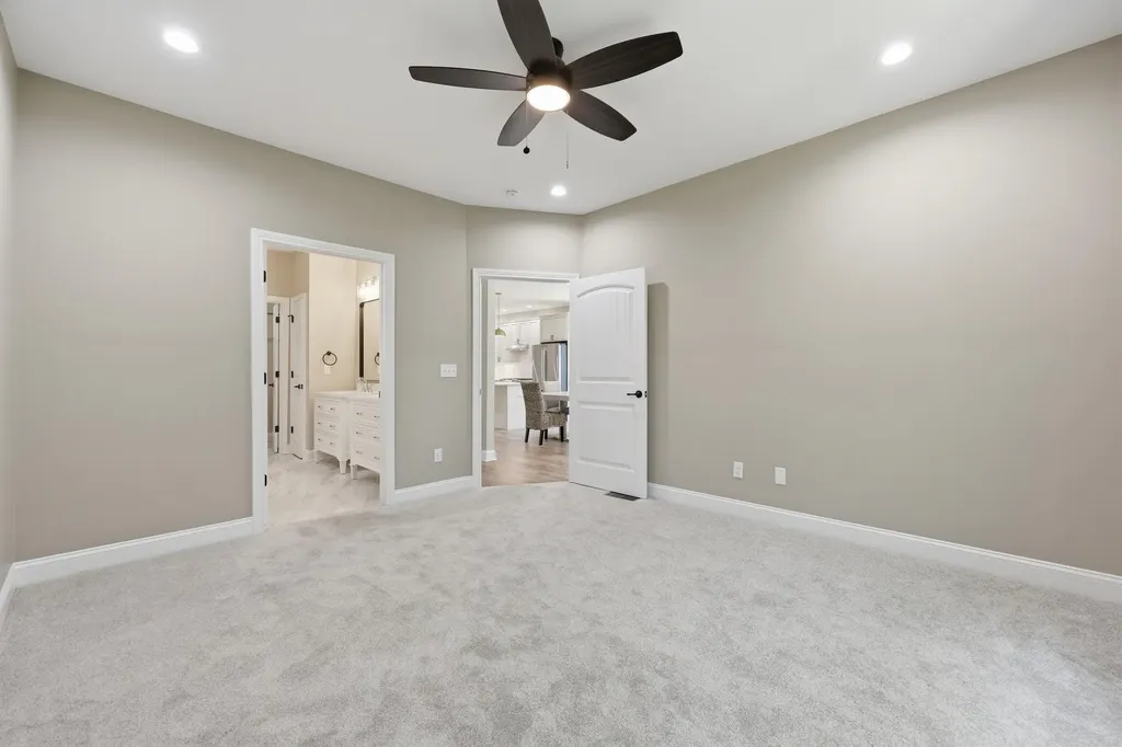 232 Sugartree Lane Versailles KY 40383