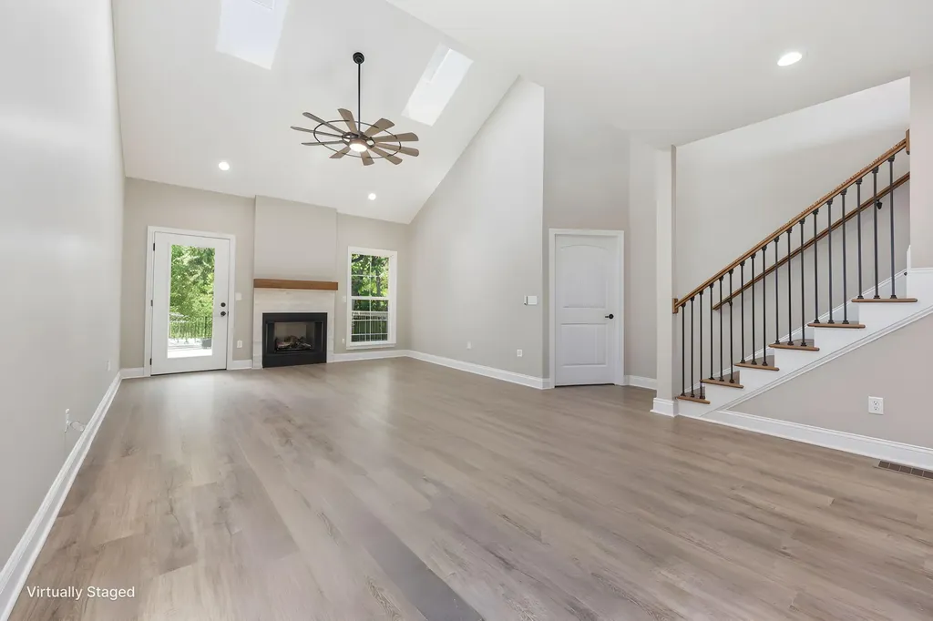 232 Sugartree Lane Versailles KY 40383