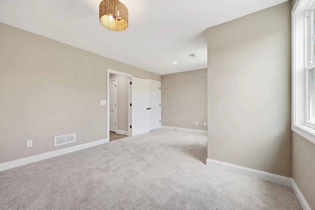 232 Sugartree Lane Versailles KY 40383