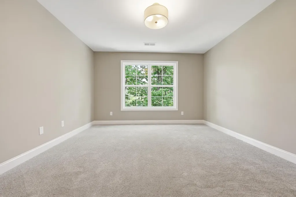232 Sugartree Lane Versailles KY 40383
