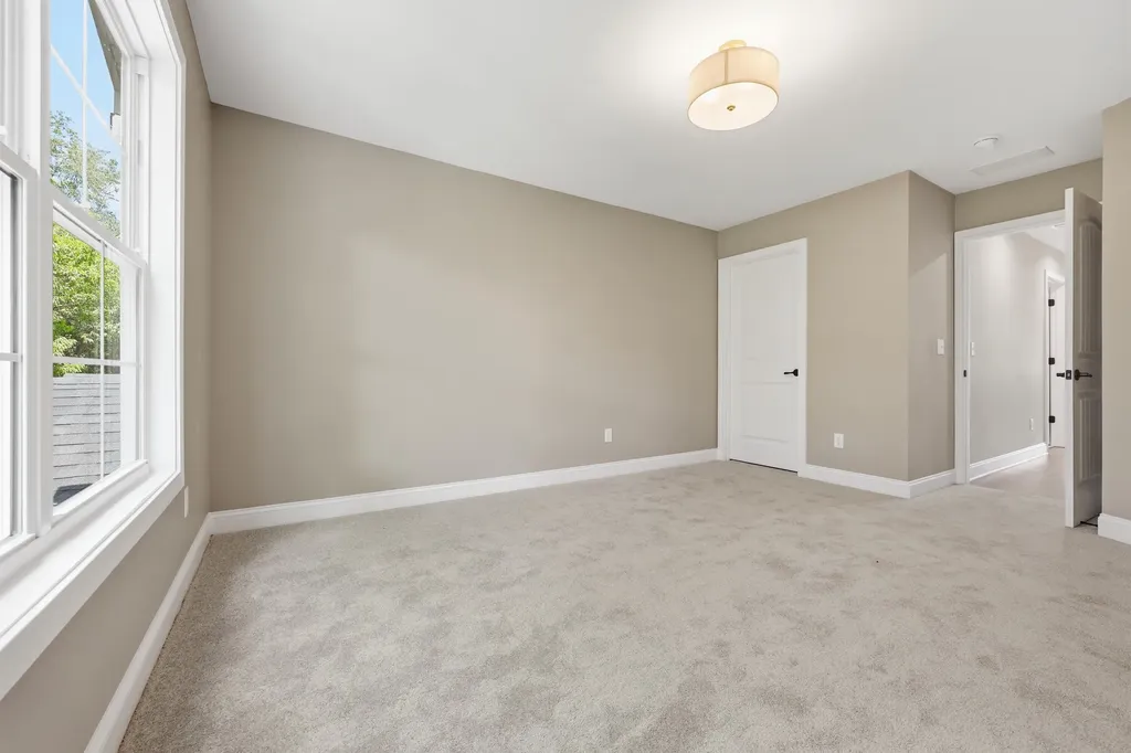 232 Sugartree Lane Versailles KY 40383