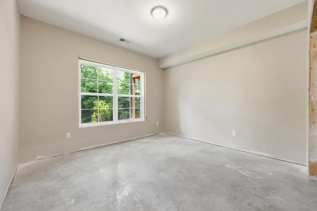 232 Sugartree Lane Versailles KY 40383