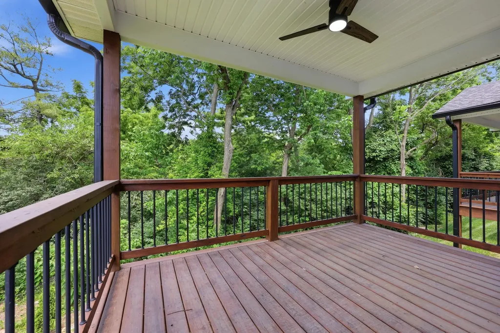232 Sugartree Lane Versailles KY 40383