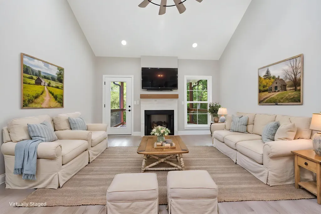 232 Sugartree Lane Versailles KY 40383