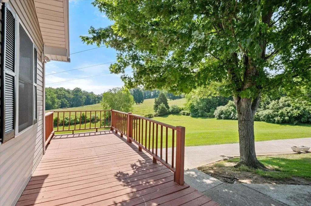 128 Harold Reams Road London KY 40741