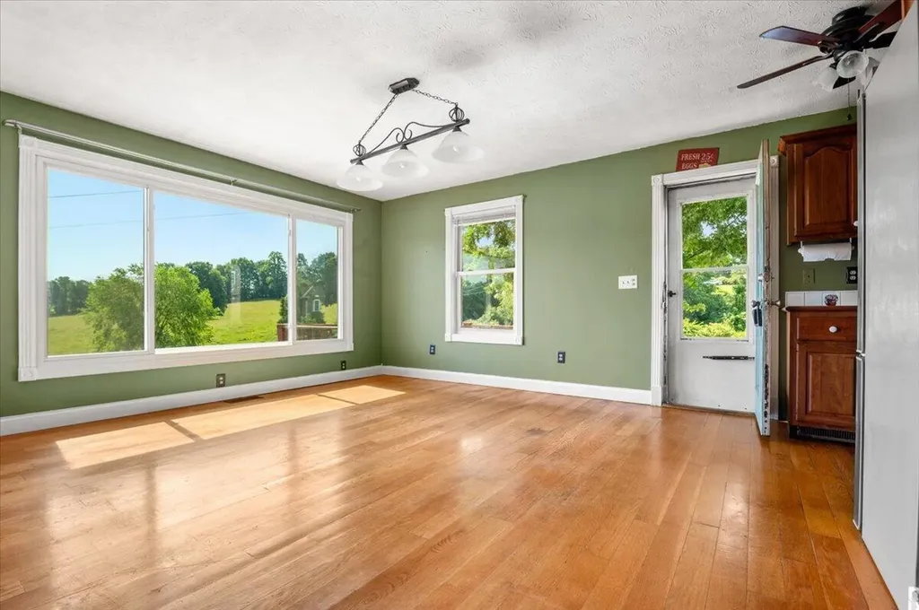 128 Harold Reams Road London KY 40741