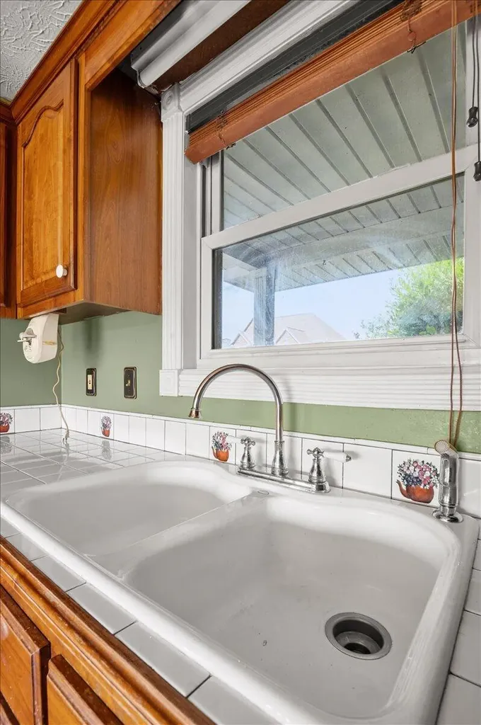 128 Harold Reams Road London KY 40741