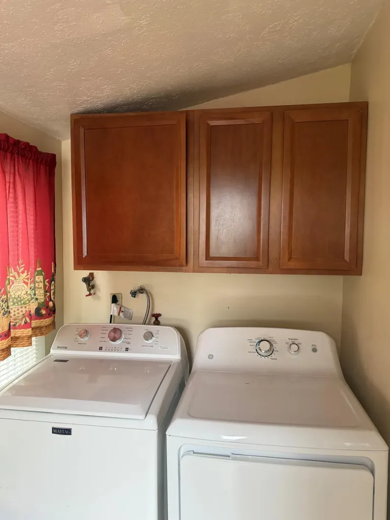 318 First Street Midway KY 40347