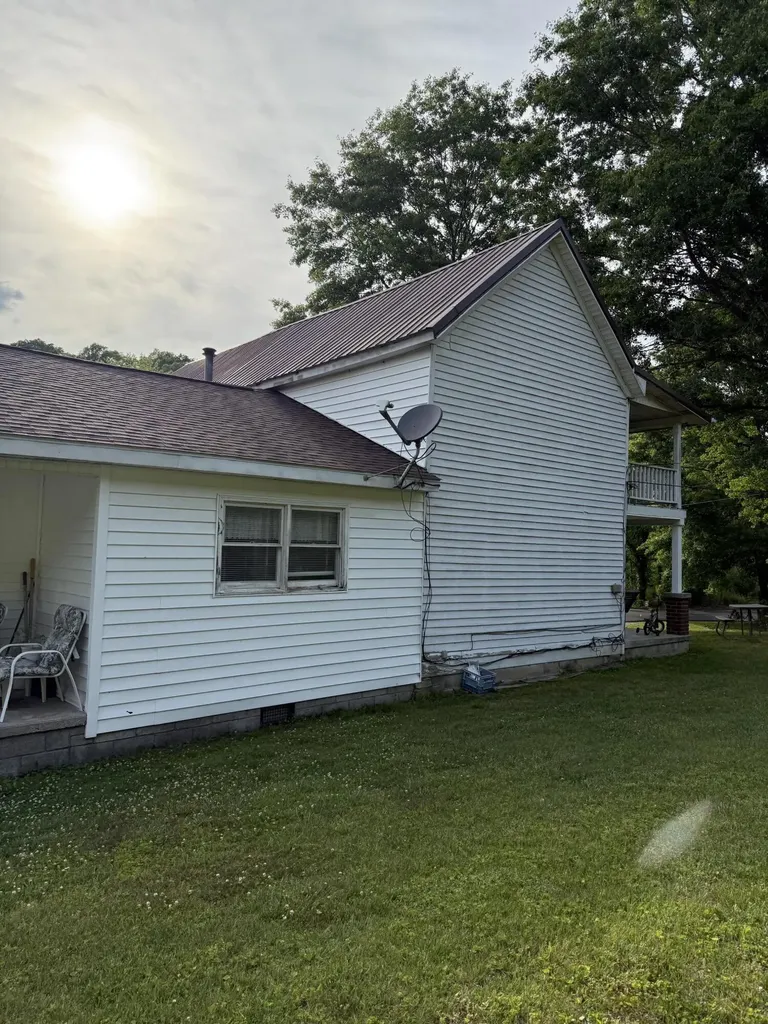 3808 Little Indian Creek Road Woodbine KY 40771