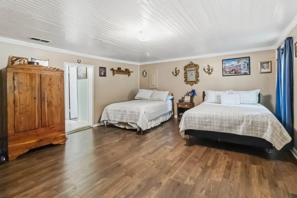 3808 Little Indian Creek Road Woodbine KY 40771
