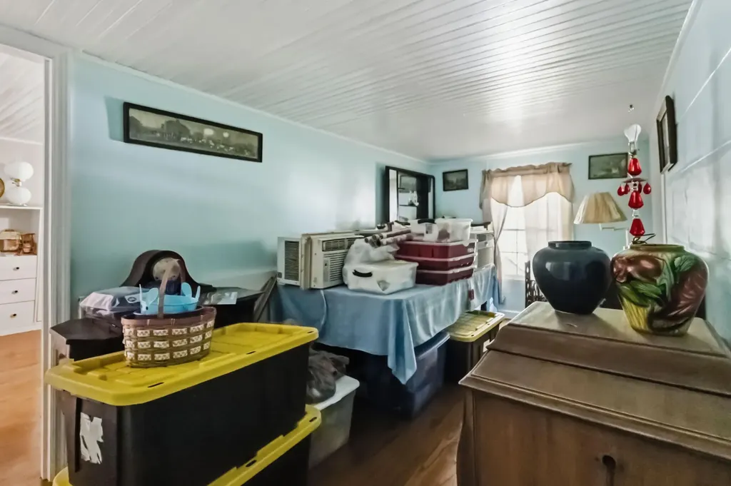 3808 Little Indian Creek Road Woodbine KY 40771