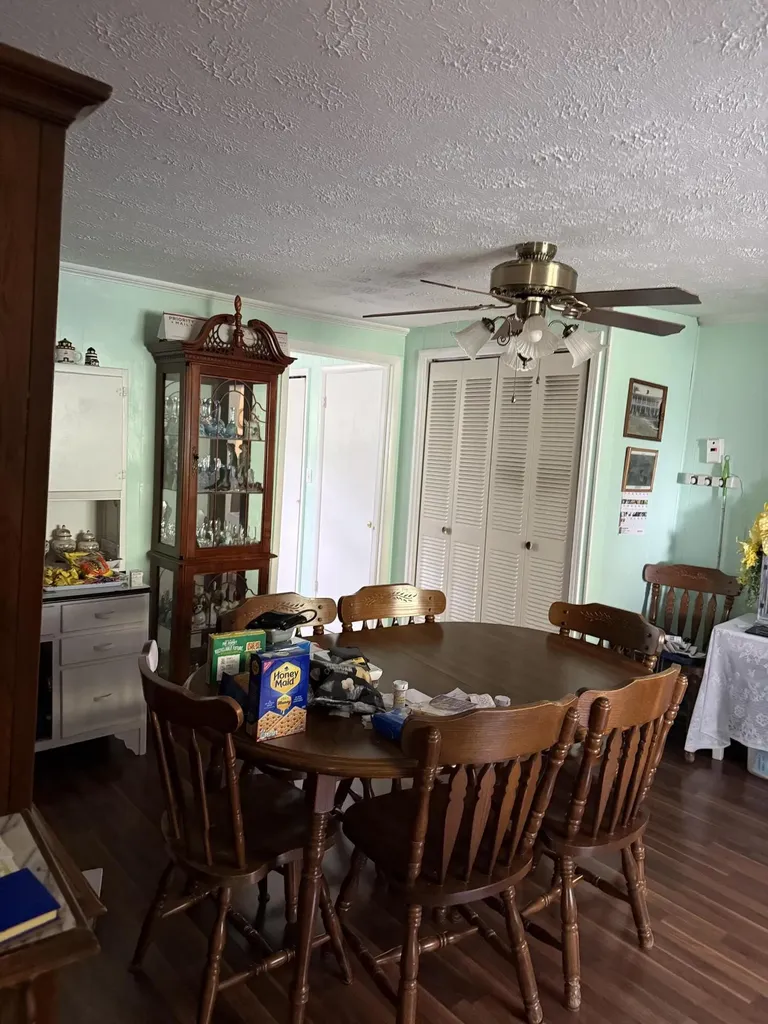 3808 Little Indian Creek Road Woodbine KY 40771