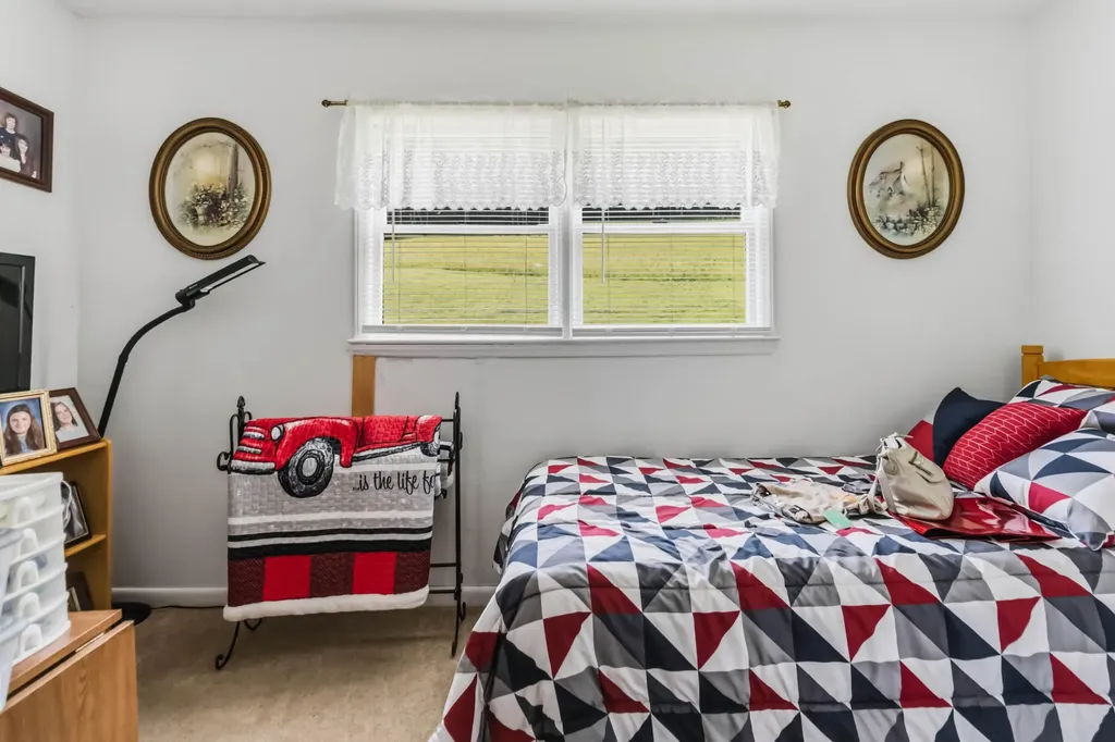 3808 Little Indian Creek Road Woodbine KY 40771