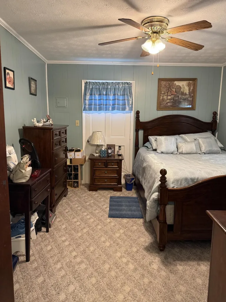 3808 Little Indian Creek Road Woodbine KY 40771