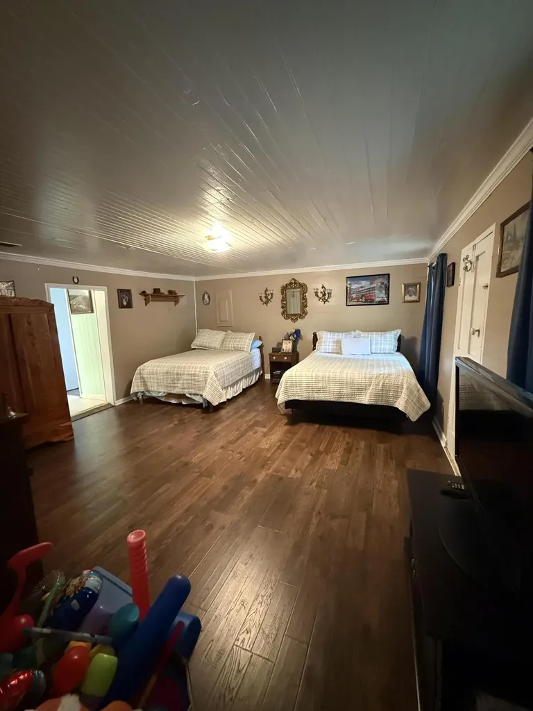 3808 Little Indian Creek Road Woodbine KY 40771