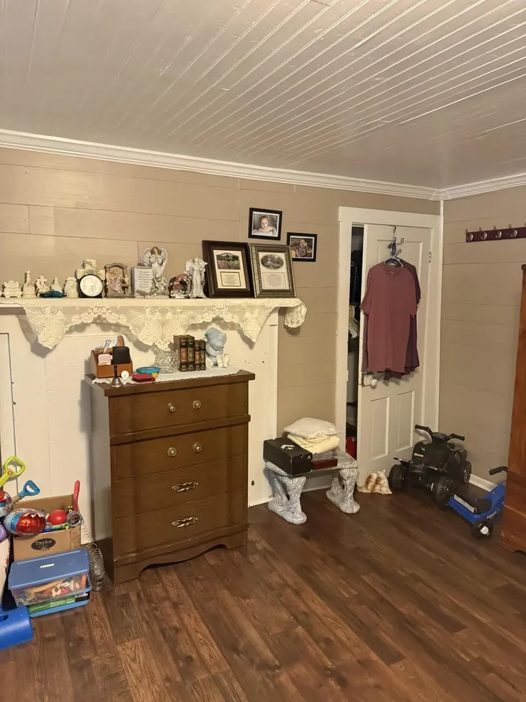 3808 Little Indian Creek Road Woodbine KY 40771
