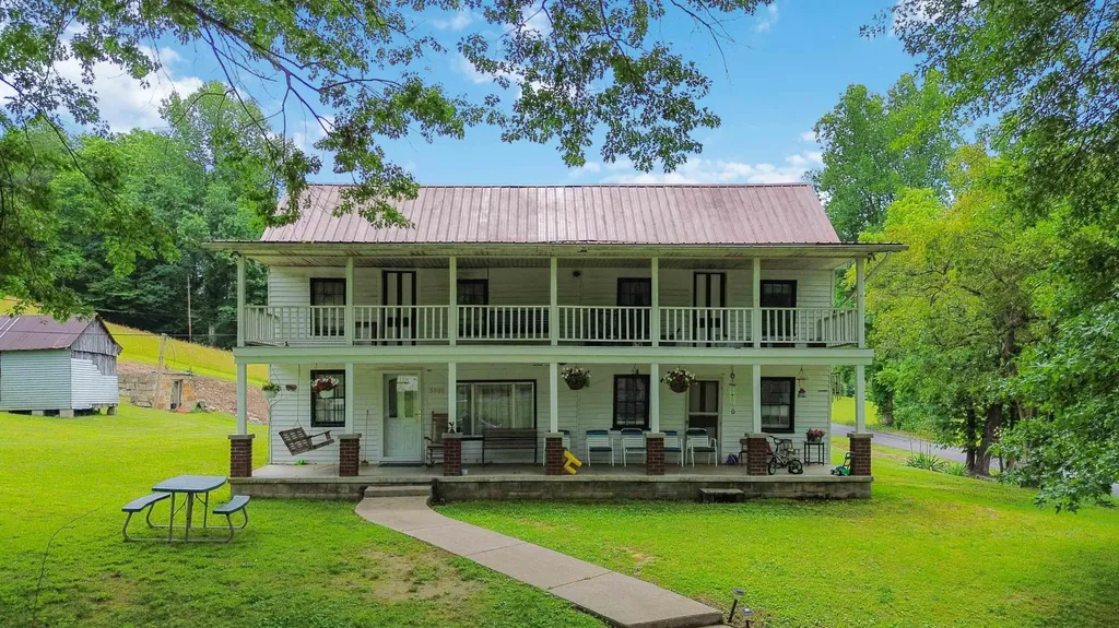 3808 Little Indian Creek Road Woodbine KY 40771