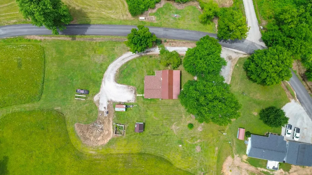 3808 Little Indian Creek Road Woodbine KY 40771