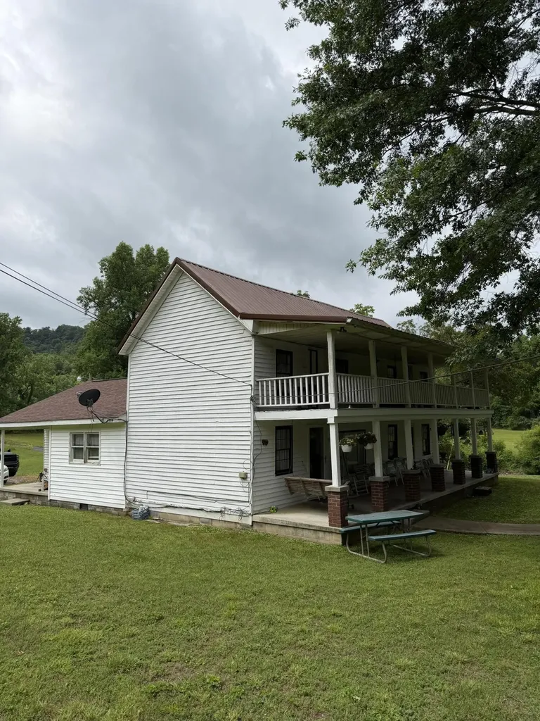 3808 Little Indian Creek Road Woodbine KY 40771