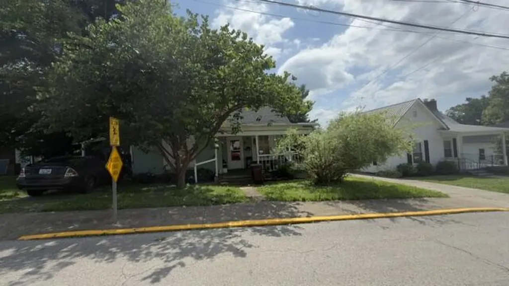 305 N Maple Street Somerset KY 42501