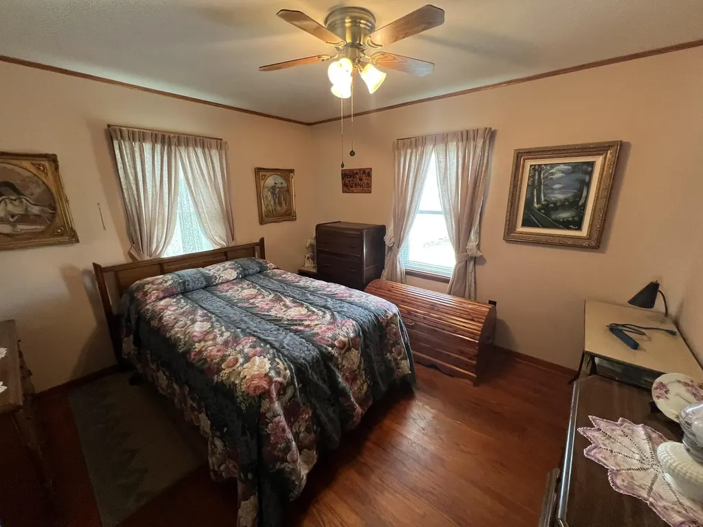 12 Maple Street Monticello KY 42633
