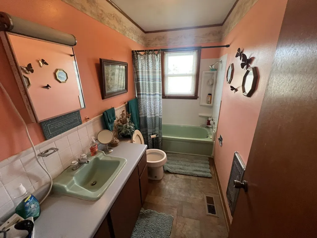 12 Maple Street Monticello KY 42633