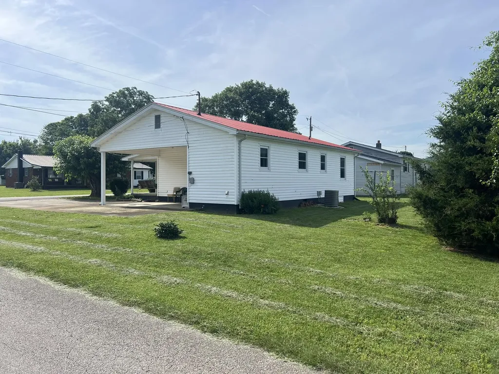 12 Maple Street Monticello KY 42633