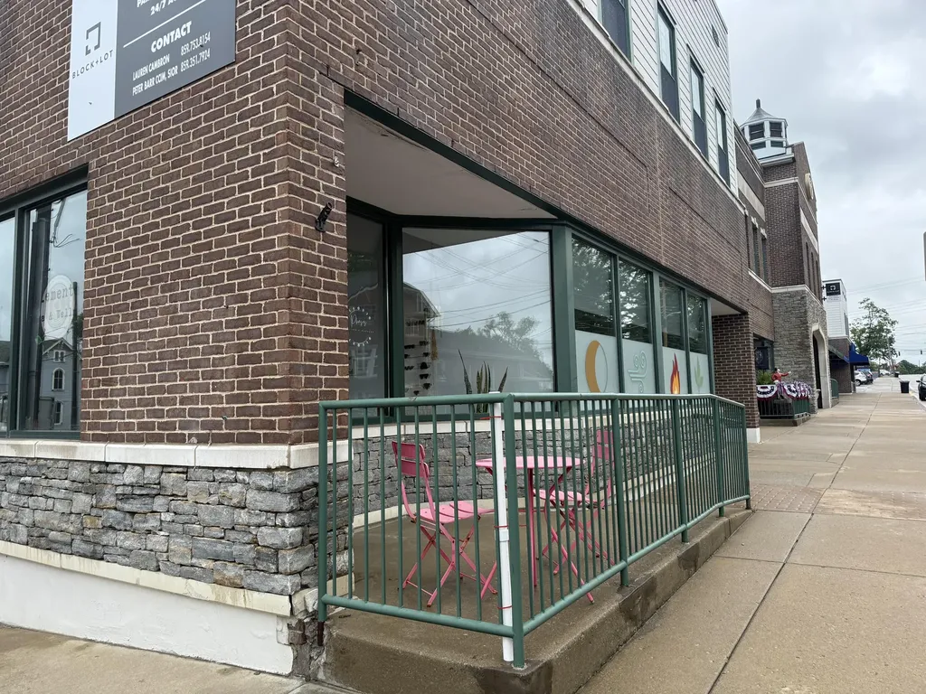 201-217 N Main Street Versailles KY 40383