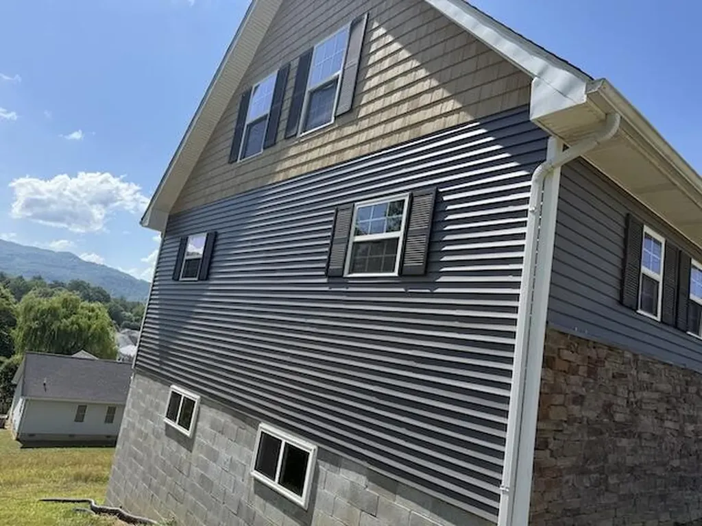 717 S 27th Street Middlesboro KY 40965