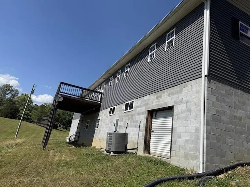 717 S 27th Street Middlesboro KY 40965